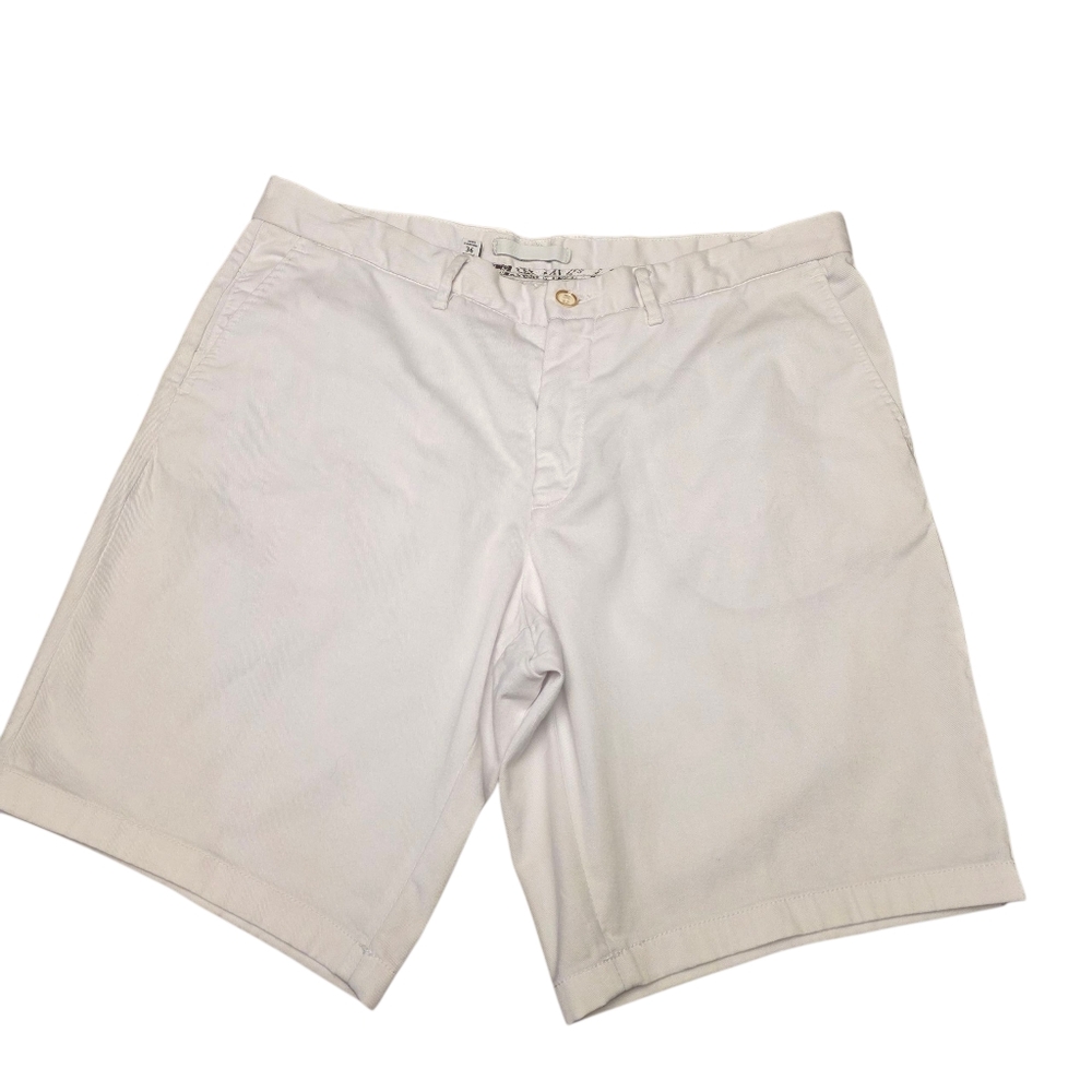 Robert Graham Men's White Bermuda Shorts Size 36